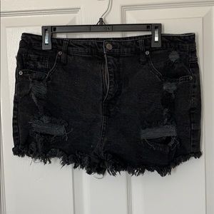 High rise frayed hem shorts